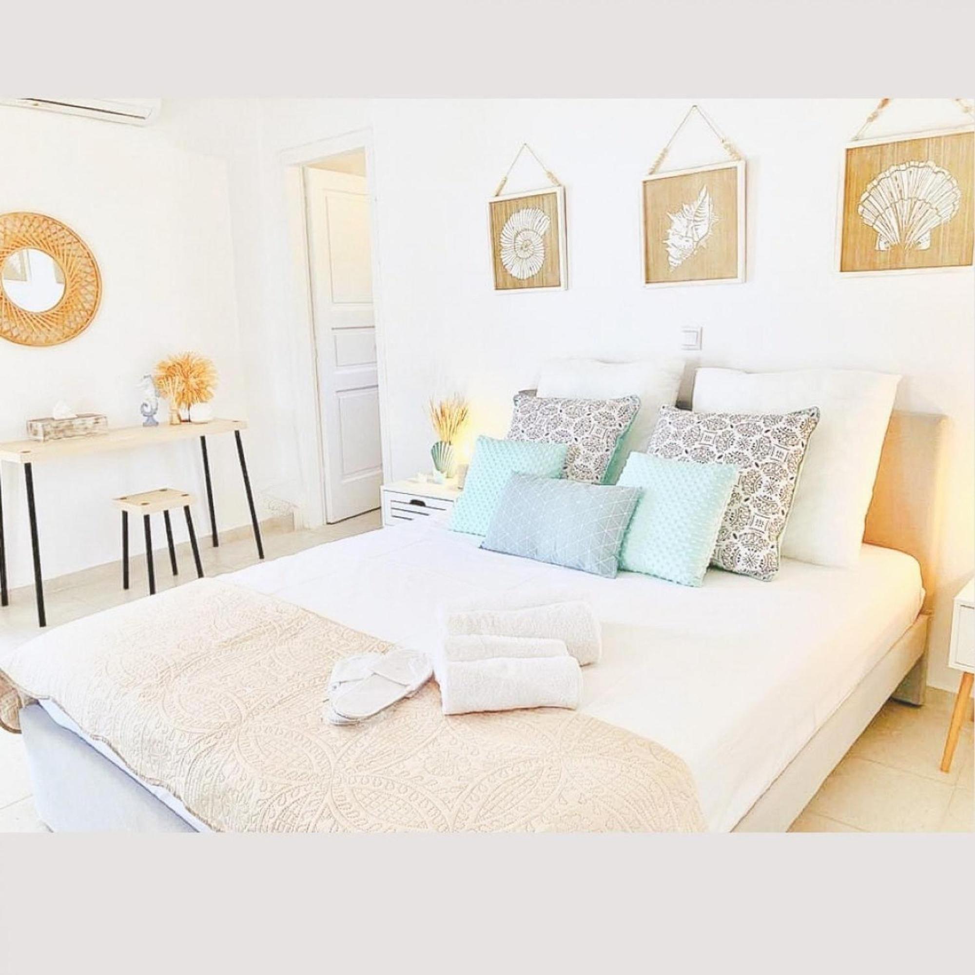 Naira Family Suites Mykonos Mykonos Town Buitenkant foto